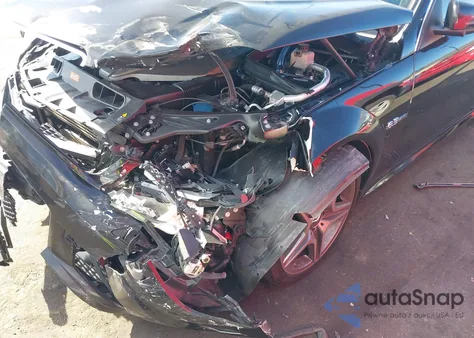 2013 Mercedes-Benz C 63 Amg z USA, uszkodzony, nr VIN WDDGJ7HB5DF899800